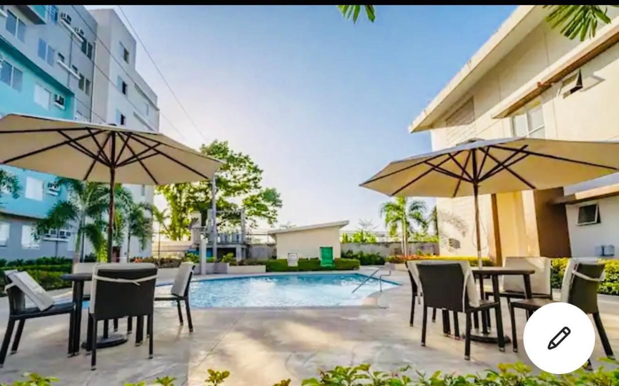 8 Spatial Condominium Davao City 외부 사진