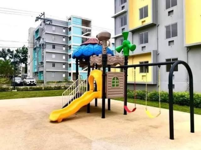 8 Spatial Condominium Davao City 외부 사진